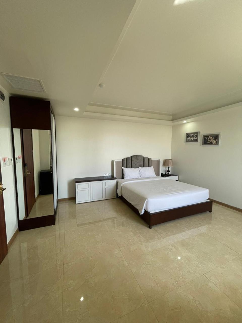 Lotus Hotel & Apartment Hai Phong Esterno foto
