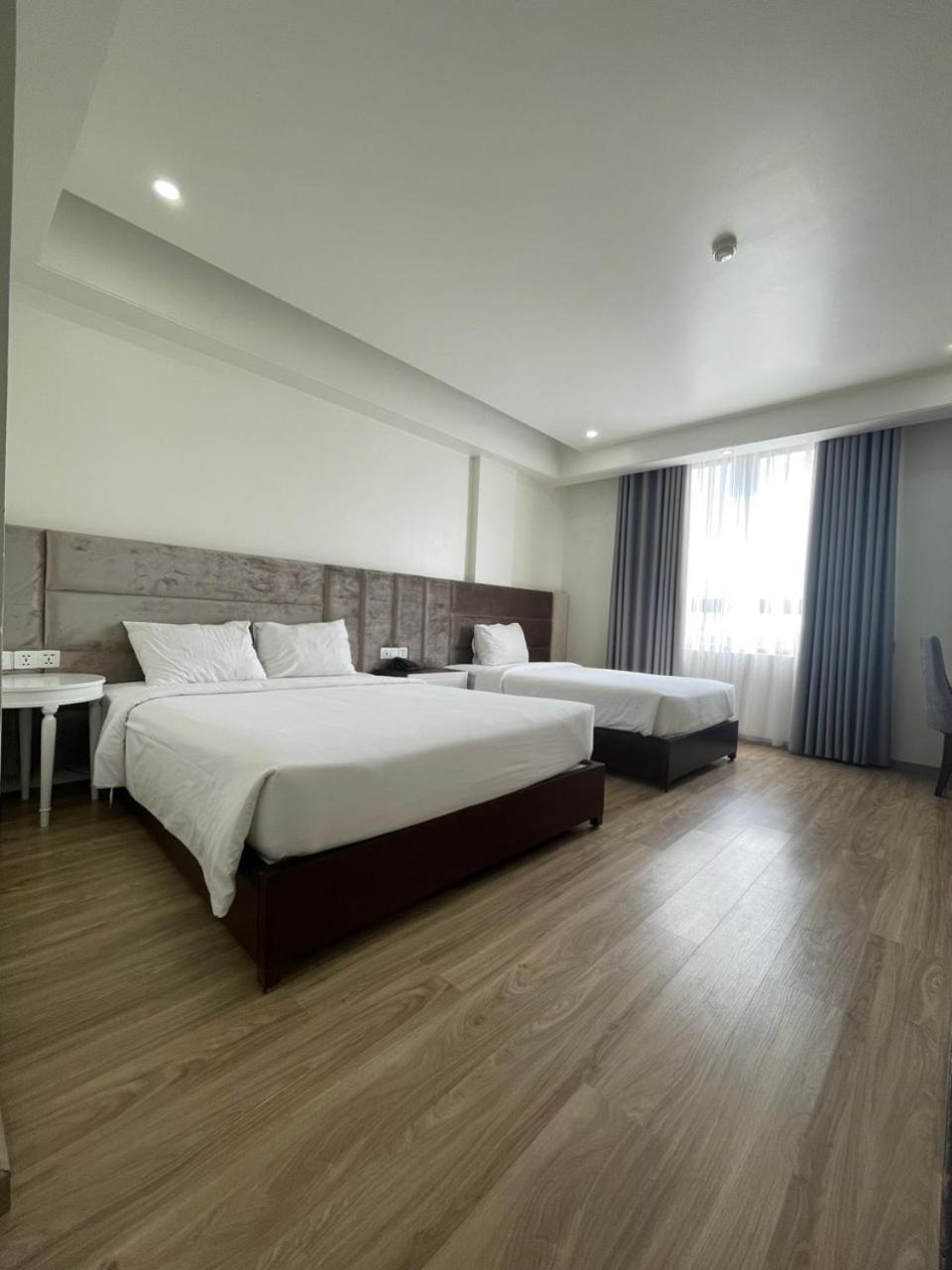 Lotus Hotel & Apartment Hai Phong Esterno foto