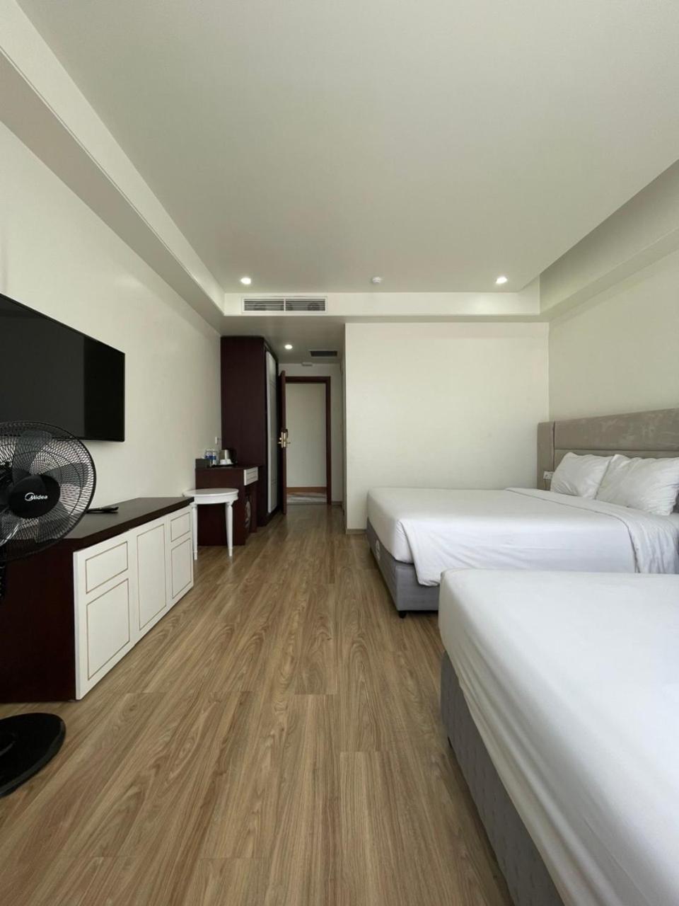 Lotus Hotel & Apartment Hai Phong Esterno foto