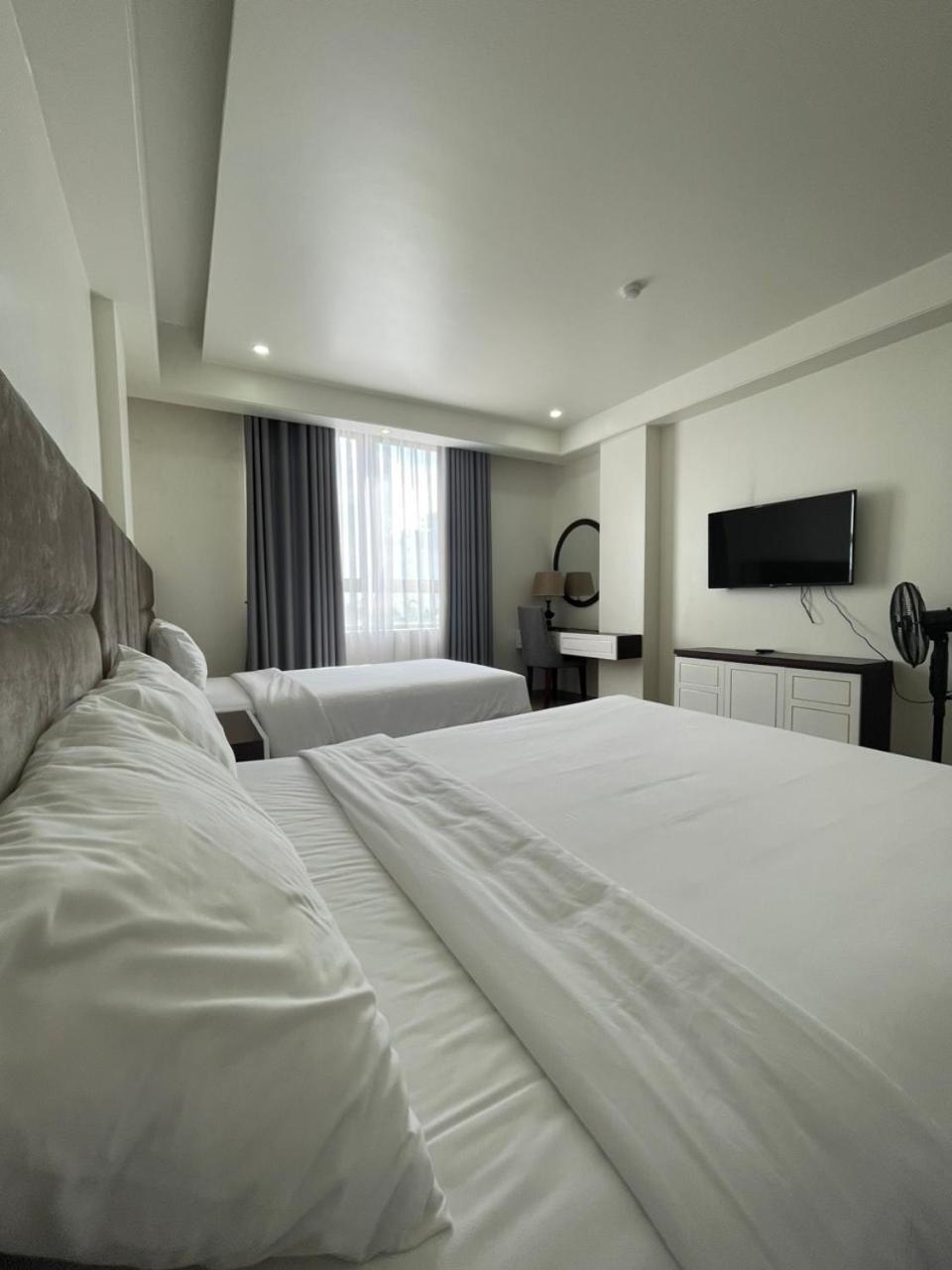 Lotus Hotel & Apartment Hai Phong Esterno foto